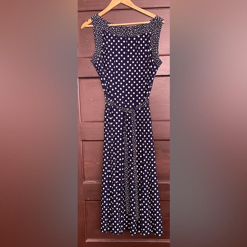 Perceptions Navy and White Ribbed Polka Dot Flowy A-line Tie Waisted Dress